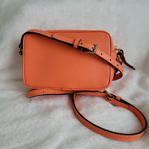 Dooney & Bourke Leather Convertible Crossbody to Shoulder Purse - Picture 2 of 15